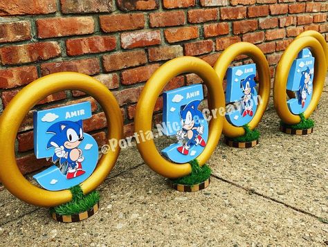 Sonic Centerpiece Ideas, Sonic The Hedgehog Table Centerpiece, Sonic The Hedgehog Table Decorations, Diy Sonic Centerpieces, Sonic The Hedgehog Birthday Party Centerpieces, Sonic Birthday Party Centerpiece, Sonic 3rd Birthday, Sonic The Hedgehog Diy Decorations, Sonic Party Centerpieces