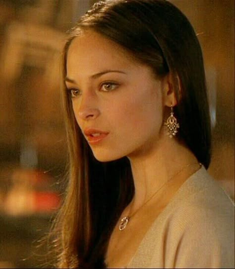 Kristen Kreuk, Lana Lang Smallville, Lana Lang, Kristin Kreuk Smallville, Kristin Kreuk, Catherine Chandler, Female Face Claims, Lex Luthor, Canadian Actresses