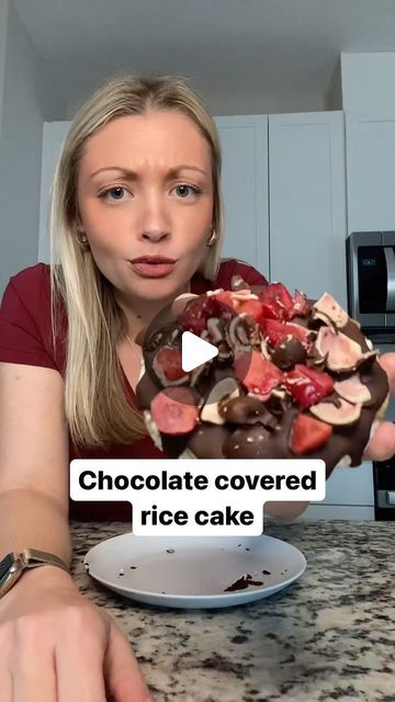 Caramel Rice Cakes, Chocolate Rice Cakes, Sun Butter, Low Fat Desserts, Whole Grain Rice, Berry Yogurt, Rice Cake Recipes, Quick Dessert, Game Snacks