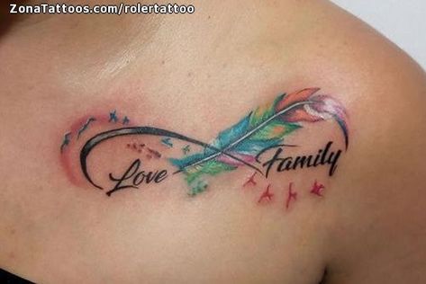 Tatuaje de Plumas, Infinitos, Familia Plumas Tattoo, Name Tattoos For Moms, Colour Tattoo For Women, Meaningful Wrist Tattoos, Body Tattoo Design, Infinity Tattoo Designs, Magic Runes, Family Tattoo Designs, Matching Sister Tattoos