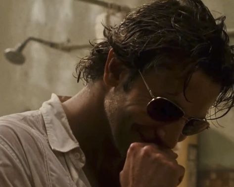 Hangover Photos, The Hangover Aesthetic, Bradley Cooper Aesthetic, Phil The Hangover, Phil Wenneck, Hangover Movie Wallpaper, Phill The Hangover, Bradley Cooper The Hangover, Phil Wenneck Hangover