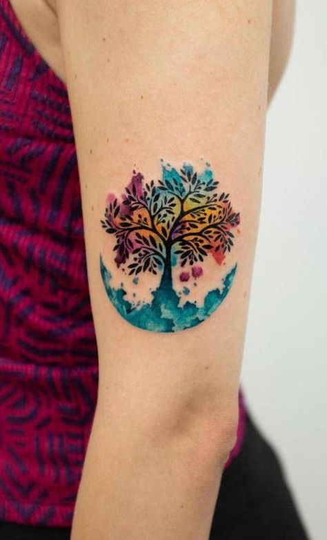 Watercolor Tattoo Artists, Watercolor Tattoo Tree, Tree Tattoo Arm, Tree Tattoo Men, Chakra Tattoo, Tree Tattoos, Tato Henna, Kunst Tattoos, Tree Tattoo Designs