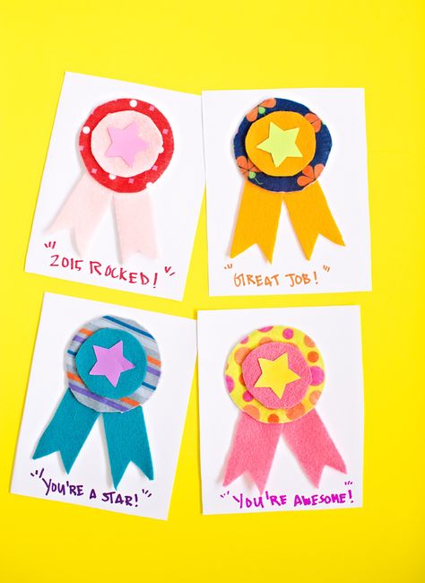 DIY Good Job Merit Badges for Kids. Reward kids with these "Good Job" merit badges to celebrate a job well done the past year and to ring in the new year. Or why not hand them out for any good deed done all year long? Celebration Artwork, Badges For Kids, Badges Diy, Job Well Done, Kids Rewards, Merit Badge, Ring In The New Year, Kids Create, Art Activities For Kids