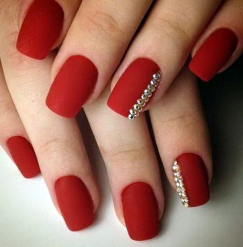 Short Nail Manicure, Red Gel Nails, Red Manicure, Short Gel Nails, Super Nails, Red Nail, Trendy Nail Design, Silver Nails, Valentines Nails