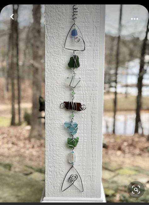 Afghan Dogs, Wind Chimes Craft, Diy Wind Chimes, Sea Glass Crafts, Crystal Suncatchers, Beach Crafts, Sea Glass Art, Wire Crafts, Nature Crafts