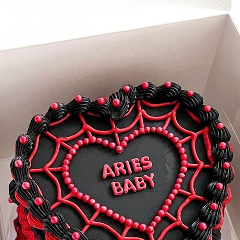 Baked by Julie | West Covina, CA on Instagram: "Black and red spiderweb duo ❤️‍🔥🕸️ • • • • #lambethcake #blackcake #aries #ariesseason #arieshoroscope #ariesszn #zodiacsigns #zodiacsign #heartcake #heartcakes #heartshape #heartshapecake #vintage #vintagestyle #vintagecake #vintagecakes #buttercreampiping #cake #cakes #cute #cakelove #lacounty #cakesofinstagram #cakestagram #westcovina #supportsmallbusiness #626 #bakedbyjulie_ #customcakes #foodphotography" Heart Shaped Halloween Cake, Red And Black Heart Cake, Black Heart Cake With Glitter, Vintage Heart Cake Halloween, Black And Pink Heart Shaped Cake, Heart Shaped Birthday Cake, Aries Season, Aries Baby, Aries Horoscope