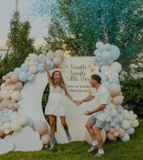 Brooklyn and Bailey on Instagram: "Baby boy is already so loved 🥹💙" Brooklyn And Bailey Instagram, Brooklyn And Bailey, Makeup Salon, Instagram Baby, Reveal Ideas, Twinkle Twinkle Little Star, Best Mom, Twinkle Twinkle, Brooklyn