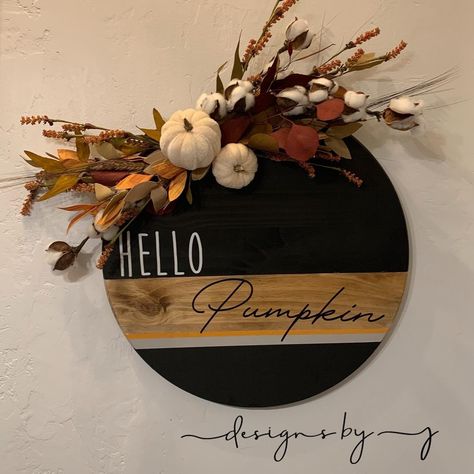 20" Wood Wall/Door Hanger Fall Hygge, Painted Crafts, Door Wall Decor, Hanger Ideas, Round Signs, Pumpkin Door Hanger, Pumpkin Door, Fall Door Hangers, Decor 2024