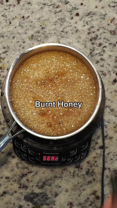 Burnt Honey, Honey Sauce, Baking With Honey, Cake Frosting, Gluten Free Baking, Baking Tips, Butter Cream, Frosting, Food And Drink