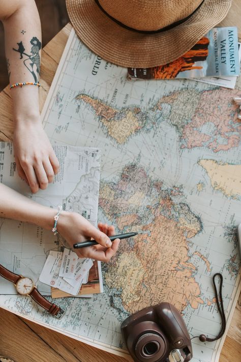 1,000+ Best Map #5b333e Photos · 100% Free Download · Pexels Stock Photos Travel Tickets, Orlando Hotel, Adventure Club, Going On A Trip, Best Western, Travel List, Cheap Travel, Orlando Fl, Travel Insurance