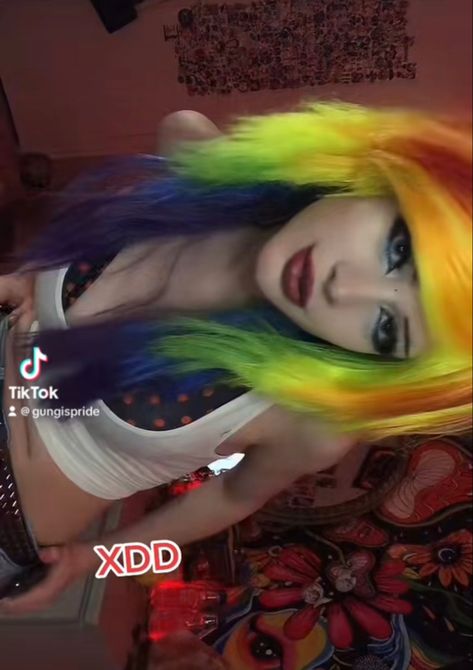 Rainbow Dash Scene, Scene Rainbow, Rainbow Dash Makeup, Scene Mlp, Rainbow Dash Hair, Scene Rainbow Dash, Scene Aesthetic Outfits, Rainbow Dash Cosplay, Scene King