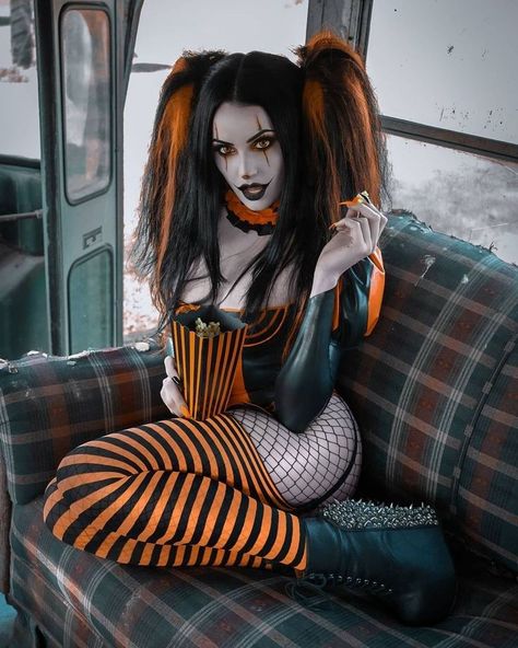 Angelica Rose, Popcorn Bucket, Goth Women, Goth Beauty, Gothic Beauty, Gothic Girls, Cosplay Outfits, Gothic Fashion, Gotham