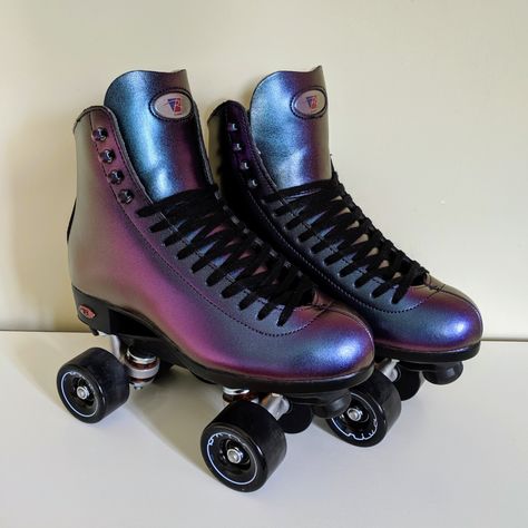 Rolling Skate, Slytherin Style, Dance Street, Quad Squad, Birthday 21, Girls Roller Skates, Retro Roller Skates, Quad Roller Skates, Roller Skate Shoes