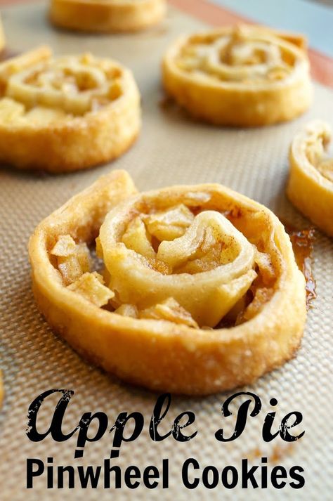 Pinwheel Cookies, Cookie Desserts, Apple Recipes, Perfect Food, Paneer, Apple Pie, Cookie Dough, Brownies, Cookies Et Biscuits