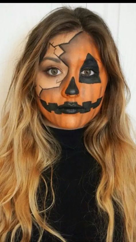 45+ Horrifying Halloween Makeup Ideas for Women - HubPages Scary Clown Halloween Costume, Halloween Makeup For Kids, Halloween Make-up Looks, Pumpkin Halloween Costume, Easy Diy Costumes, Halloween Costumes For 3, Diy Costumes Kids, Halloween Makeup Scary, Masks Diy