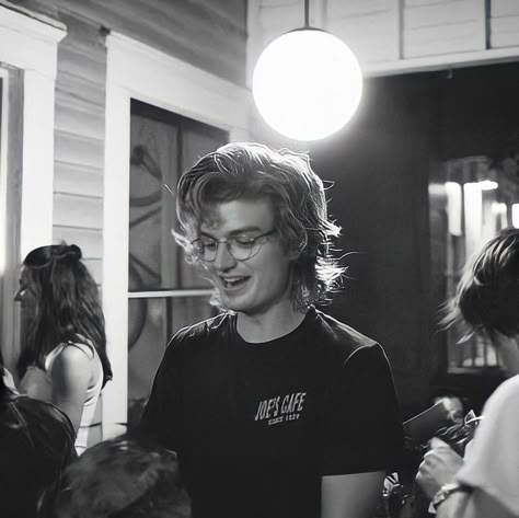 Joe Keery, A Man, Black And White, On Twitter, Twitter, White, Black