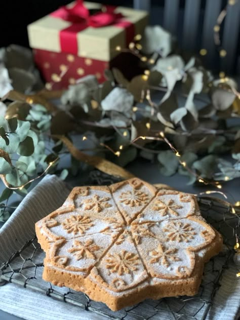 Nordic Christmas shortbread - ENGLISH MUM Scandinavian Christmas Baking, Norwegian Christmas Traditions, Nordic Recipe, Christmas Wedding Cakes, Christmas Shortbread, Norwegian Christmas, Norwegian Food, Scandinavian Food, Shortbread Recipes