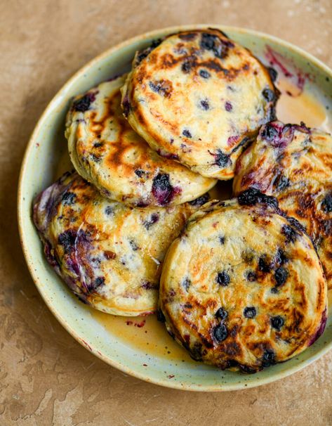 Vegan Blueberry Pancakes, Vegan Buttermilk, Buttermilk Blueberry, Blueberry Buttermilk Pancakes, Vegan Oatmeal, Vegan Blueberry, Pancakes Ingredients, Pancakes Healthy, Blueberry Pancakes