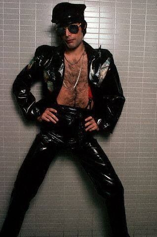 Freddie the biker 1979 Mercury Black, Freddy Mercury, Sweet Lover, Queen Photos, Queen Pictures, Queen Freddie Mercury, John Deacon, Somebody To Love, Queen Band