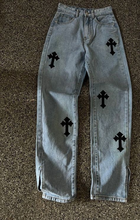 Custom Jeans Diy, Painted Clothes Diy, Bleached Jeans, Diy Clothes Design, Custom Jeans, Painted Jeans, Outfit Jeans, Jeans Y2k, Black Cross