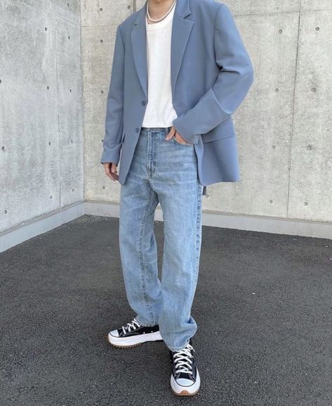 Men Denim Outfit, Blue Blazer Outfit Men, Outfit Ideaa, Blue Blazer Outfit, Double Denim Outfit, Korean Suit, Chicos Fashion, Blazer Fits, Simple Casual Outfits