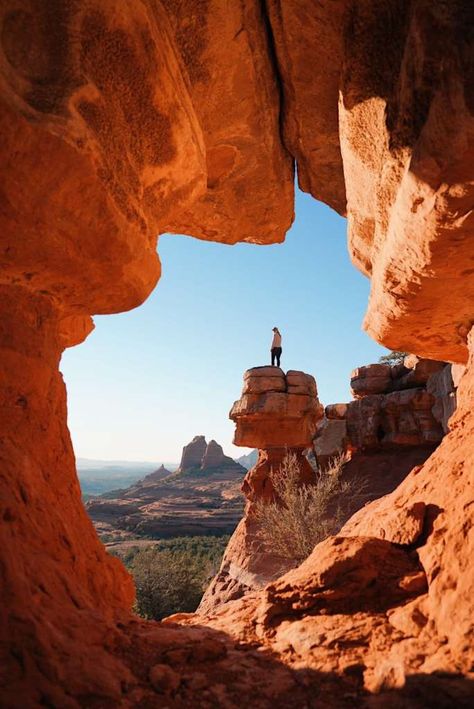 Merry Go Round Rock Sedona: Read This Before Visiting Merry Go Round Sedona, Sedona Photography Spots, Merry Go Round Rock Sedona, Sedona Train Ride, Easy Hikes In Sedona, Cathedral Rock Sedona, Wagon Trails, Round Rock, Flagstaff