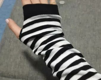 CozyOliveStudios - Etsy Emo Gloves, Striped Fingerless Gloves, Black And White Gloves, Smiley Slippers, Fingerless Gloves Black, Alt Accessories, Black And White Clothes, Black Fingerless Gloves, Striped Gloves