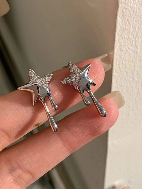 Star Stud Earrings | SHEIN USA Shein Accessories, Trendy Stud Earrings, Star Stud Earrings, Geometric Studs, Earring Trends, Geometric Star, Star Earrings Stud, Popular Jewelry, Trendy Earrings