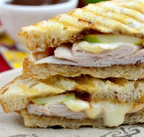 Apple Orchard Panini - Iowa Girl Eats Fall Sandwiches, Panini Recipes, Panini Sandwiches, Fall Fun Food, Deli Sandwiches, Iowa Girl Eats, Grilled Cheese Recipes, Fall Cooking, Calamari