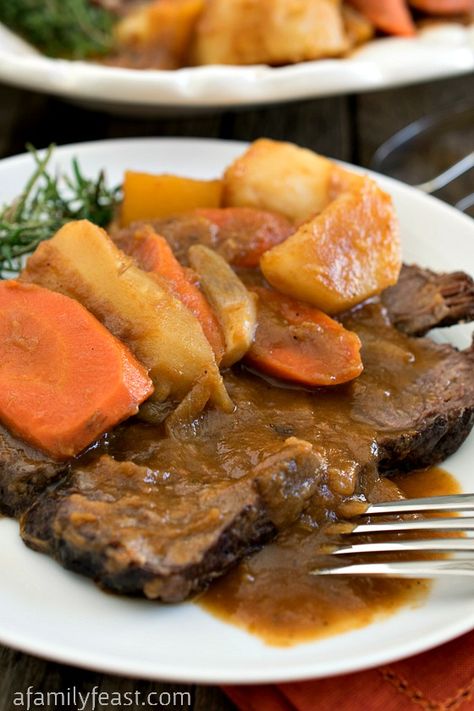 Yankee Pot Roast - A classic New England recipe - this pot roast with roasted root vegetables is super flavorful and fork-tender! Yankee Pot Roast, Beef Pot Roast, Roasted Root Vegetables, Roast Beef Recipes, Pot Roast Recipes, Family Feast, Roast Recipes, Root Vegetables, Beef Dishes