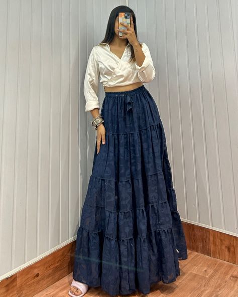 Long Skirts🎀 Shop via Link in bio Spring Skirt Outfits, Spring Skirt, Happy Birthday Template, Birthday Template, Long Skirts, Estilo Boho, Skirt Outfits, Long Skirt, Boho Chic