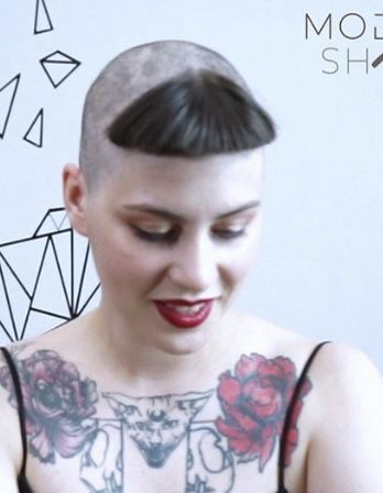 Weird Haircuts Women, Semi Bald Haircut, Worst Haircut Ever, Funny Haircuts, Horrible Haircuts, Unique Haircuts, Chelsea Haircut, Extreme Haircut, Haircut Fails