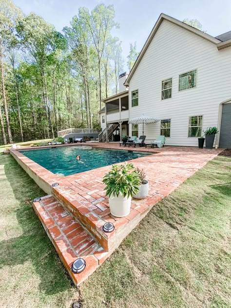 Brick Pool, Inground Pool Designs, Beach Entry Pool, Small Backyard Landscaping Ideas, Pool Landscape Design, Small Pool Design, Cozy Backyard, Reclaimed Brick, Backyard Landscaping Ideas