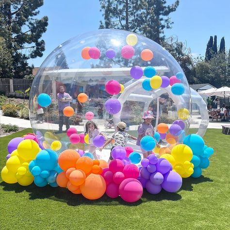 Bubble Bounce House, Bubbles Party, Bubble House Party, Bubble Themed Birthday Party, Kids Yard, Backdrops Kids, Balloon House, Bubble Birthday, Rainbow Bubbles