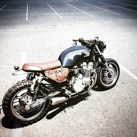 #honda #scrambler #cb750 #sevenfifty #french Honda Cb750 Scrambler, Cb750 Scrambler, Beginner Motorcycle, Honda Cb1100, Cb750 Cafe, Cb750 Cafe Racer, Super Four, Brat Bike, Honda Scrambler