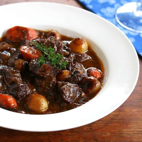 Ultimate Beef Bourguignon Meat Beef Recipes, Gourmet Recipes Fancy, Gourmet Dinner Ideas, French Stew, Daring Gourmet, Beef Bourguignon Recipe, Soup Beef, Stew Beef, Dried Porcini Mushrooms