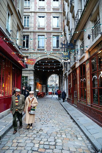 Le Quartier Latin by jazzpic, via Flickr Paris Architecture, Latin Quarter, Wallpapers Phone, Beautiful Paris, Dream Place, Paris Love, Paris Street, Most Beautiful Cities, Urban Life