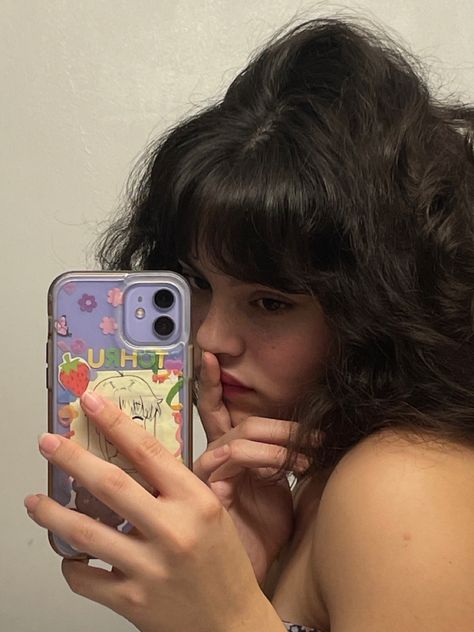 mirror pic Selfie Poses Mirror Pictures, Alt Selfie Poses, Instagram Selfies Ideas, Photo Inspo Instagram Selfie, Photo Poses Instagram Selfie, Pose Reference Selfie, Cool Poses Reference Photo, Mirror Photo Poses, Pic Ideas Selfie