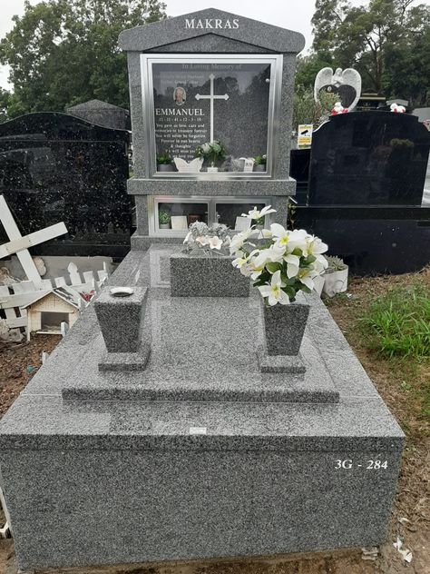 #monumentalmasonsbrisbane #monumentsbrisbane #memorialsbrisbane #cemeterymemorialsbrisbane #cemeterymonumentsbrisbane #fulldoublemonument
#headstonegoldcoast
#headstonebrisbane
#angelheadstone
#angelheadstonebrisbane
#angelheadstonegoldcoast
#naturalrockheadstone
#indiangranite
#indiangranitebrisbane
#indiangranitegoldcoast
#familymemorialsbrisbane
#familymemorialsgoldcoast
#memorials Cemetery Design, Monument Ideas, Tombstone Designs, Cemetery Monuments, Greek Design, Gold Coast Australia, Memorial Stones, Memorial Garden, Tree Design