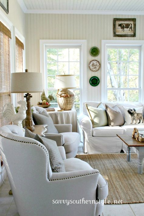 Modern Farmhouse Curtains, French Country Rug, Board Ceiling, French Country Kitchens, Savvy Southern Style, French Country Living Room, Bead Board, Country Living Room, Country Furniture