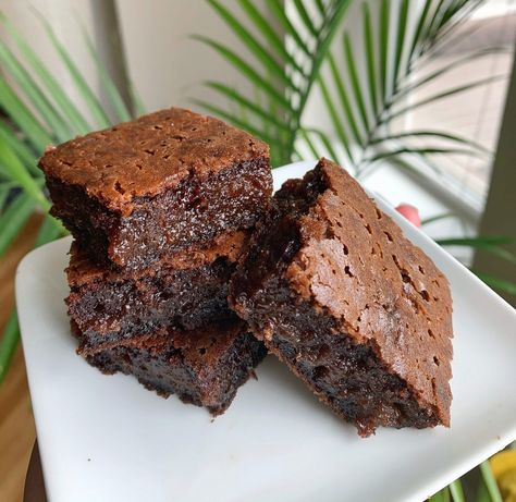 Mochi Brownies Vegan Mochi Brownie, Mochi Brownie Recipe, Pineapple Mochi Cake, Seventy Mochi, Matcha Mochi Brownies, Hawaiian Desserts, Butter Mochi, Mochi Ice Cream, Mochi Recipe