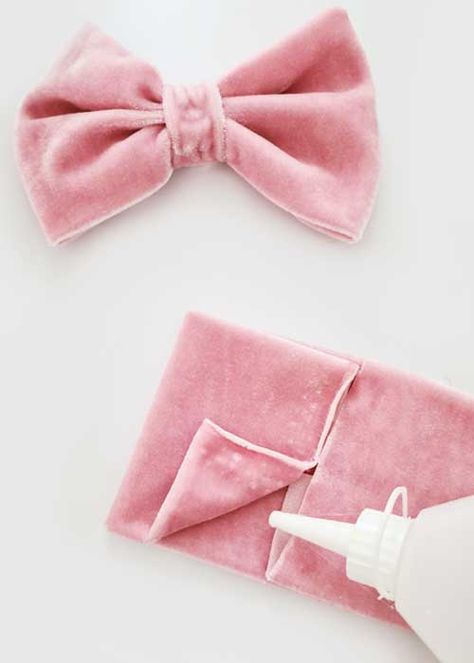 No Sew Baby Bow Headbands, Diy Hair Bow Barrettes, How To Make A Bow Barrette, Diy Fabric Bows No Sew, No Sew Fabric Bows, Bow Measurements Fabric, How To Make Dog Hair Bows, Diy Baby Headbands No Sew, How To Make A Bow Out Of Fabric