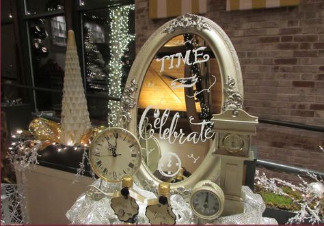 New Years Eve Wedding Clock Theme #NYEwedding #NYE #NewYearsEveWedding Clock Centerpiece Wedding, Clock Themed Wedding, Clock Theme Party, Nye Wedding Centerpieces, New Years Wedding Ideas, Parties Themes, Clock Decor Ideas, Ladies Tea, New Years Eve Wedding