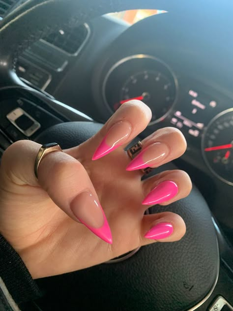 Birthday Nails Pointy, Pink French Stiletto Nails, Hot Pink Stiletto Nails Design, Pink Short Stiletto Nails, French Stiletto Nails, Pink Stiletto Nails, Pink Tip Nails, Acrylic Nails Stiletto, Stiletto Nails Short