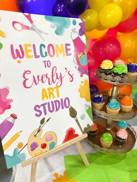 Art Theme Party Ideas, Art Birthday Party Ideas Activities, Art Themed Birthday Party Ideas, Arts And Crafts Birthday Party, School Foyer, Art Party Ideas, Art Captions, Kids Art Party, Kindergarten Posters