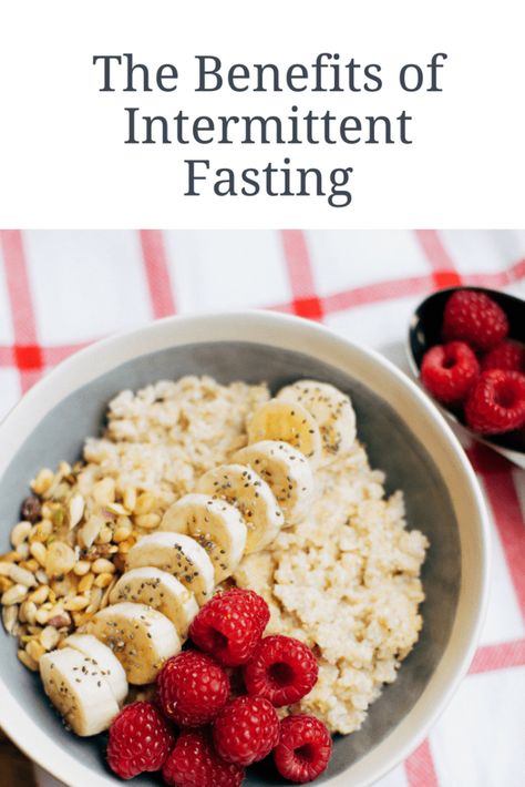 Intermittent fasting is best known for weight loss however it can also have real impact on your gut health. Learn more about the benefits of intermittent fasting. | The Dimple Life | #thedimplelife #healthtips #healthyliving #wellness Fasting Benefits, Benefits Of Intermittent Fasting, Gut Health Diet, Eating At Night, Improve Gut Health, Healthy Diet Plans, Healthy Eating Recipes, Health Diet, Juicing Recipes