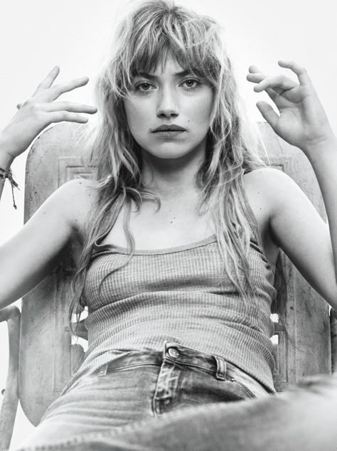 Imogen Poots, Bleach Blonde, Shag Haircut, Mullet Hairstyle, White Photo, Messy Hairstyles, Hair Goals, A Black, New Hair