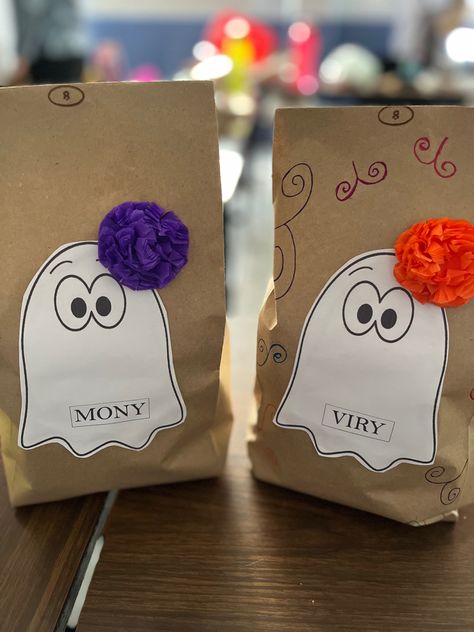 Dulcero con bolsa de papel ✨ Dulces Halloween, Halloween Crafts For Kids, Dia De Muertos, Halloween Crafts, Crafts For Kids, Gift Wrapping, Halloween