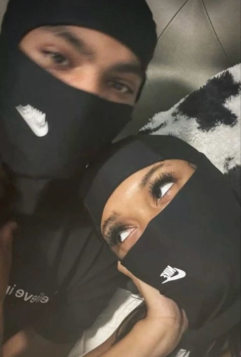 Relation Ship Pictures, Black Goals Couple, Popout Pics, Hood Bae Goals, Me And Bae Mood, Hood Couples, Girlfriend And Boyfriend Goals, Mood With Bae, Image Couple