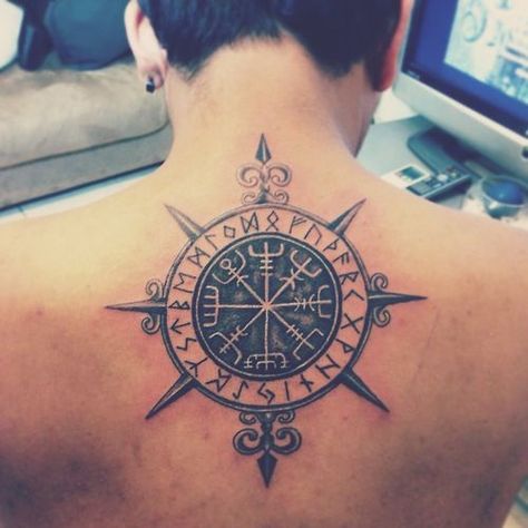 Compass tattoo Norse Compass Tattoo, Viking Compass Tattoo, Compass Tattoo Men, Vikings Tattoo, Compass Tattoo Design, Rune Tattoo, Nordic Tattoo, Norse Tattoo, Geniale Tattoos